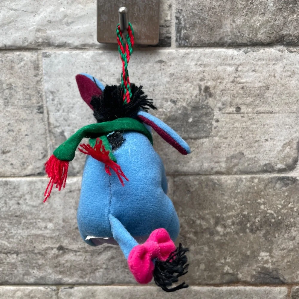 ❤️ DISNEY STORE CANDY CANE EEYORE STUFFED ORNAMENT